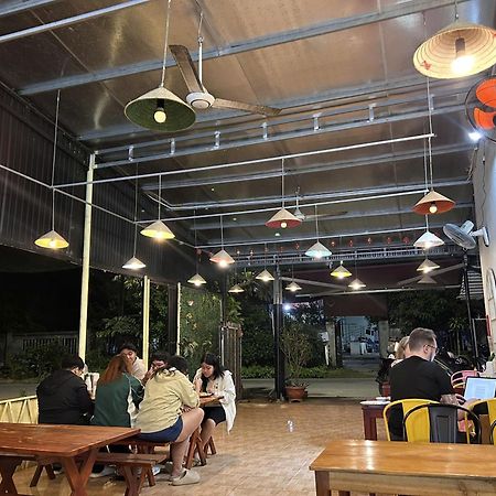 Cat Tien Backpackers Hostel エクステリア 写真