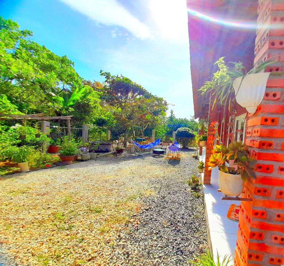Cat Tien Backpackers Hostel エクステリア 写真
