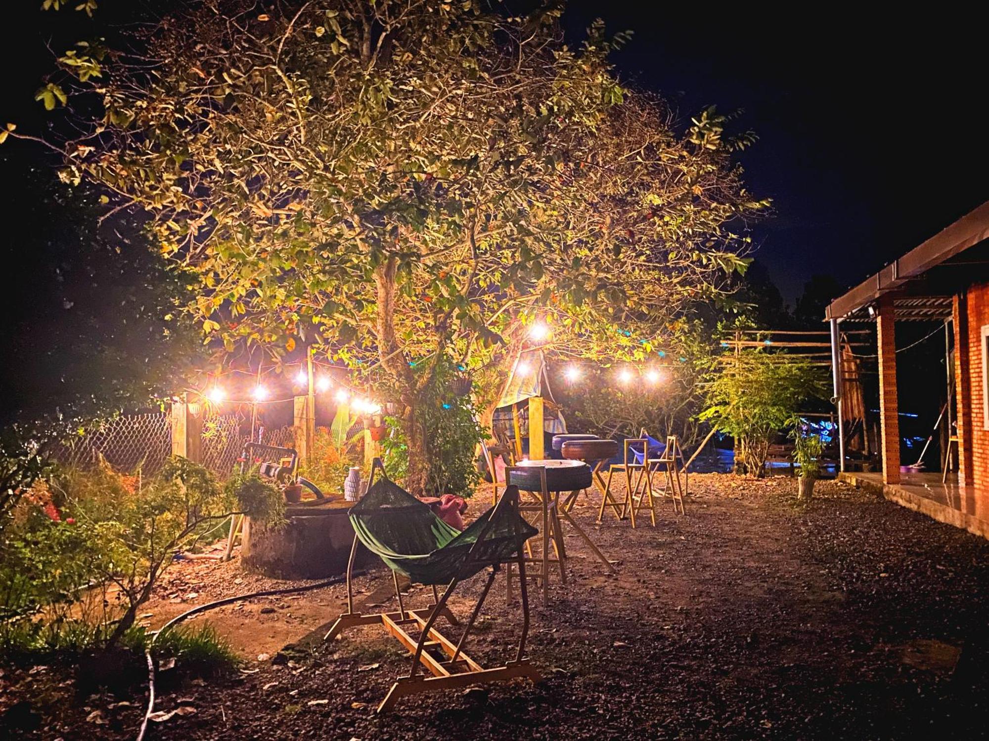 Cat Tien Backpackers Hostel エクステリア 写真