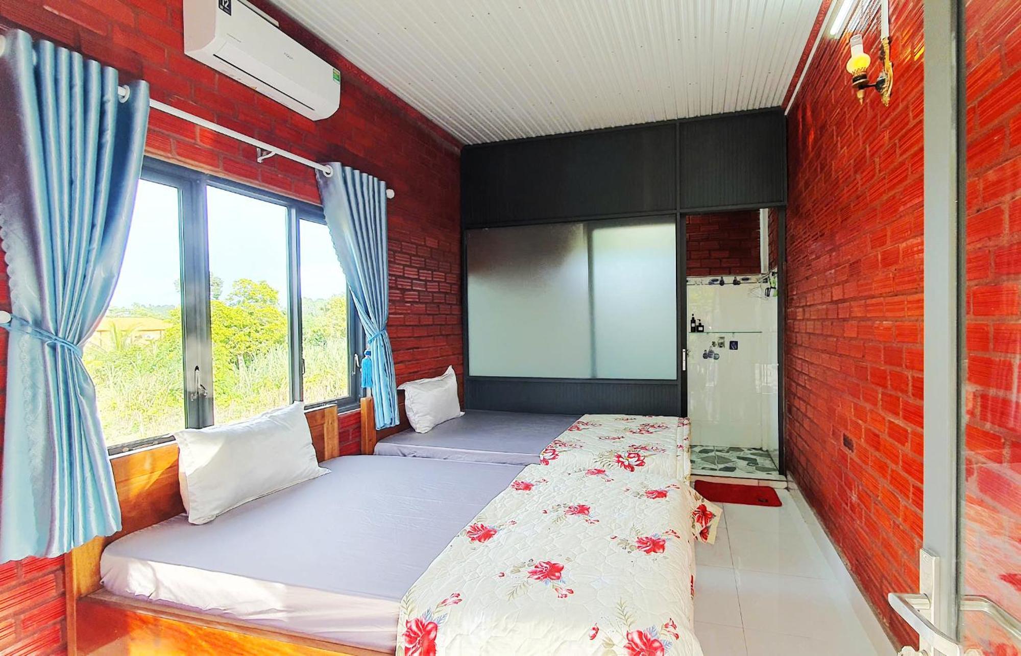 Cat Tien Backpackers Hostel エクステリア 写真