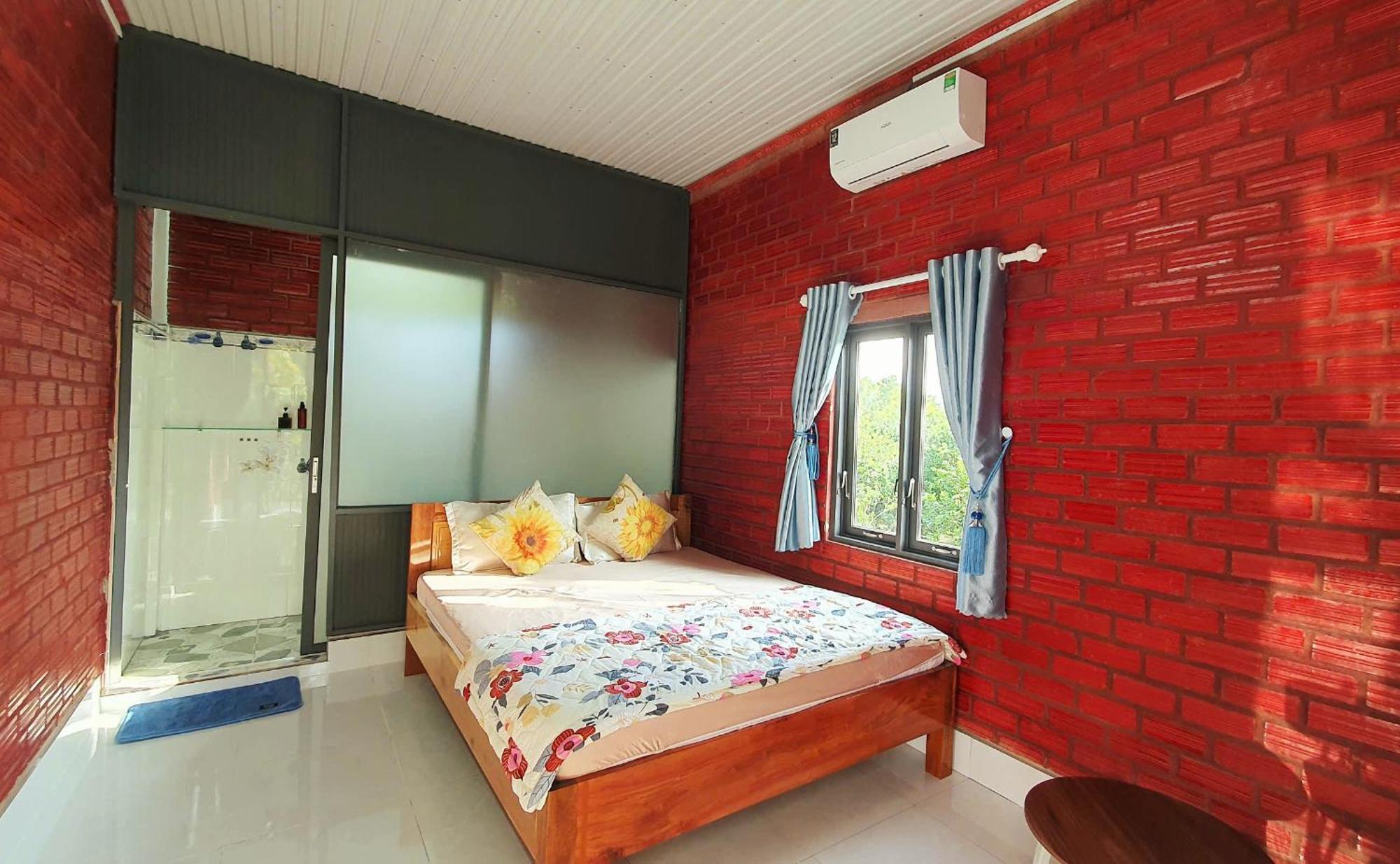Cat Tien Backpackers Hostel エクステリア 写真