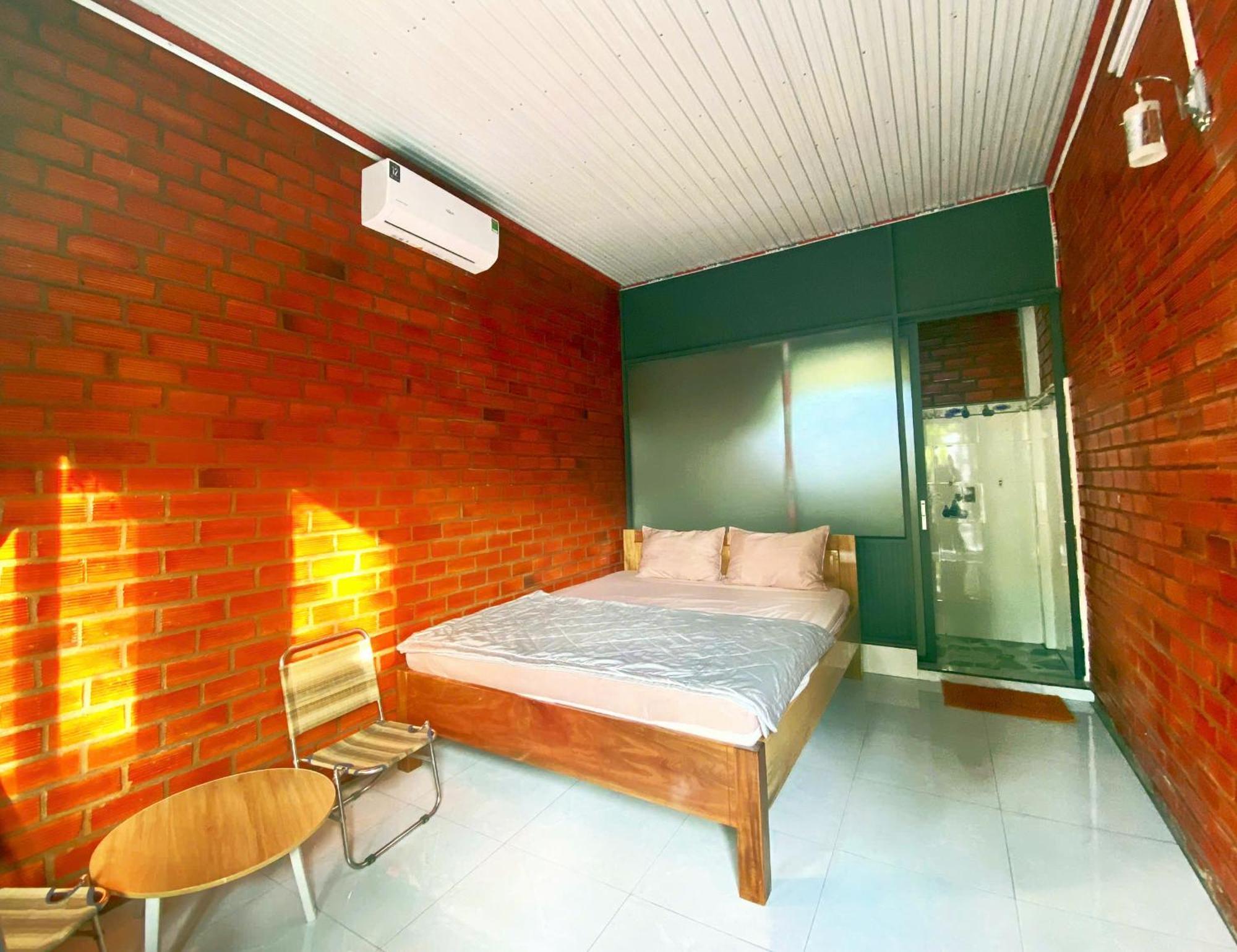 Cat Tien Backpackers Hostel エクステリア 写真