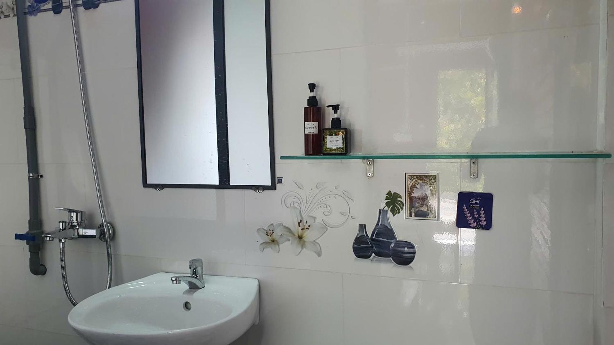 Cat Tien Backpackers Hostel エクステリア 写真